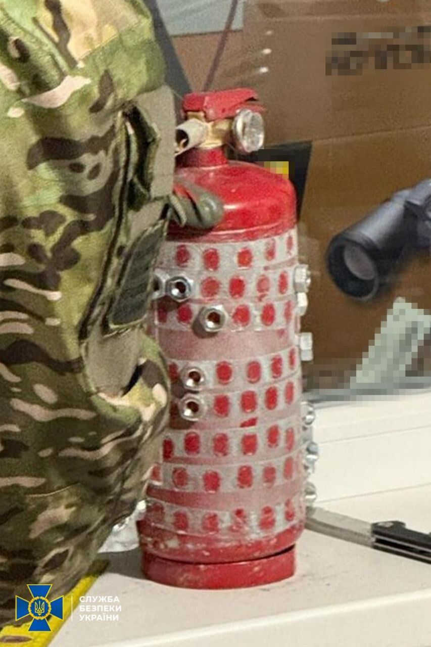 СБУ затримала агентку ФСБ, яка за завданням отруїла військового ЗСУ та готувала вибухівку для терактів у Харкові
