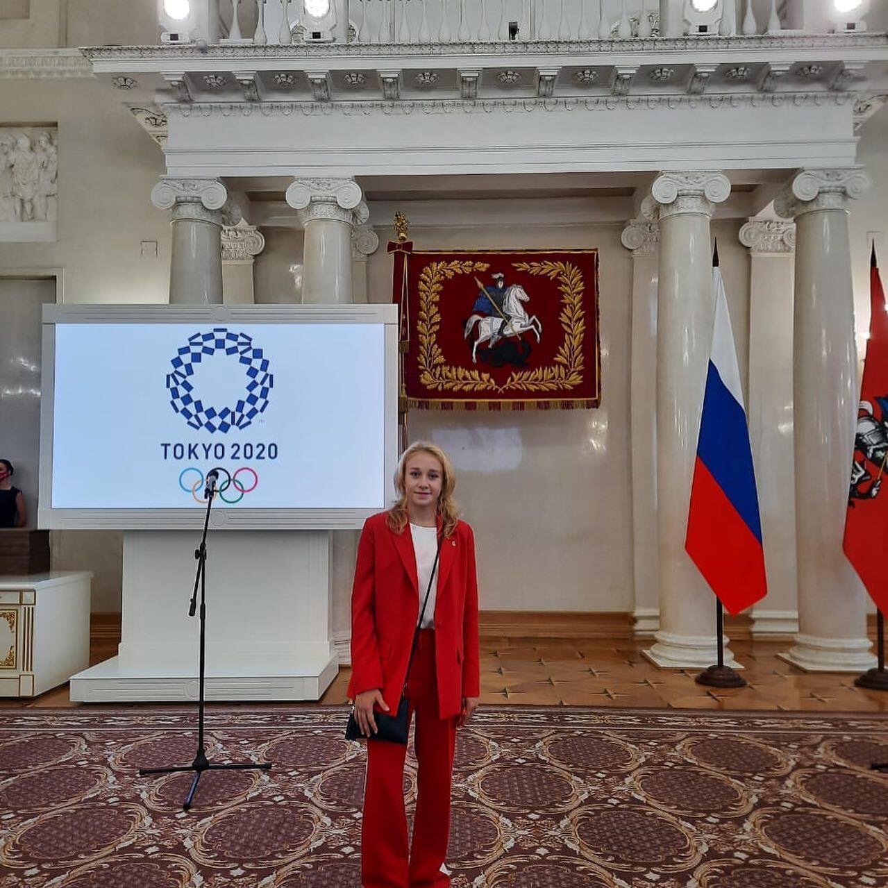 Російській олімпійській чемпіонці прилетіла карма за "колорадку" на листівці
