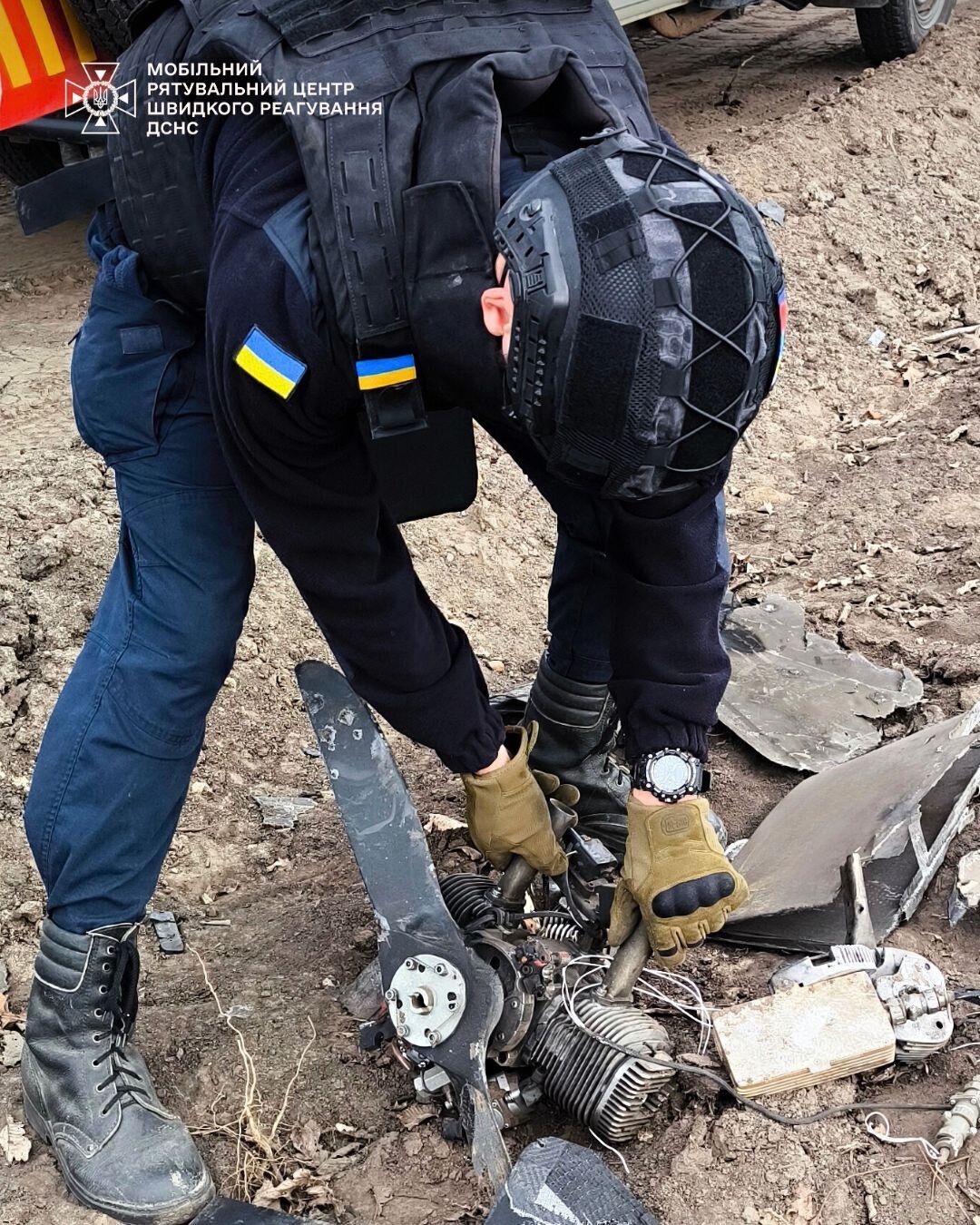 На Київщині фермер під час робіт знайшов у полі уламки "Шахеда". Фото та подробиці
