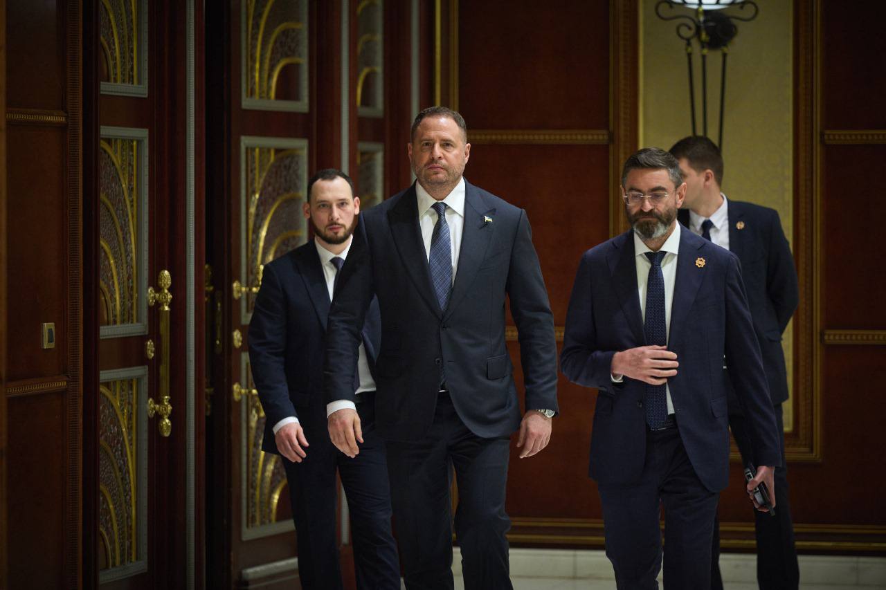 В Джидде прошла встреча делегаций Украины и США: все подробности и заявления сторон. Фото и видео