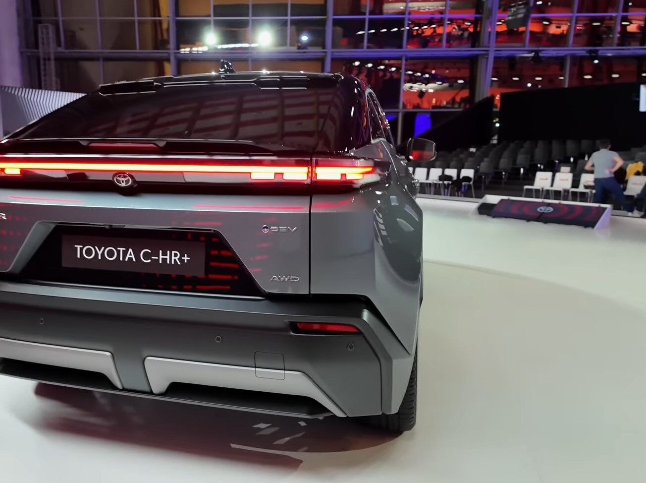 Toyota C-HR+
