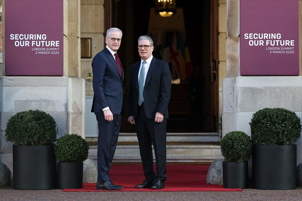 "Нужен мир, подкрепленный гарантиями безопасности": в Лондоне завершился саммит по поддержке Украины в войне. Детали, фото и видео