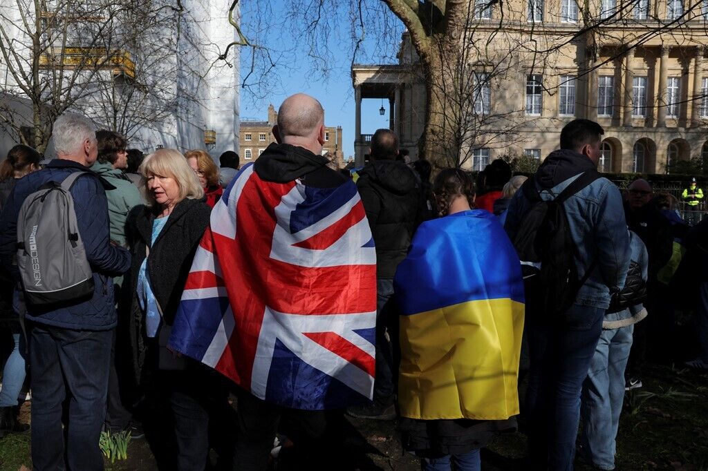 "Нужен мир, подкрепленный гарантиями безопасности": в Лондоне завершился саммит по поддержке Украины в войне. Детали, фото и видео