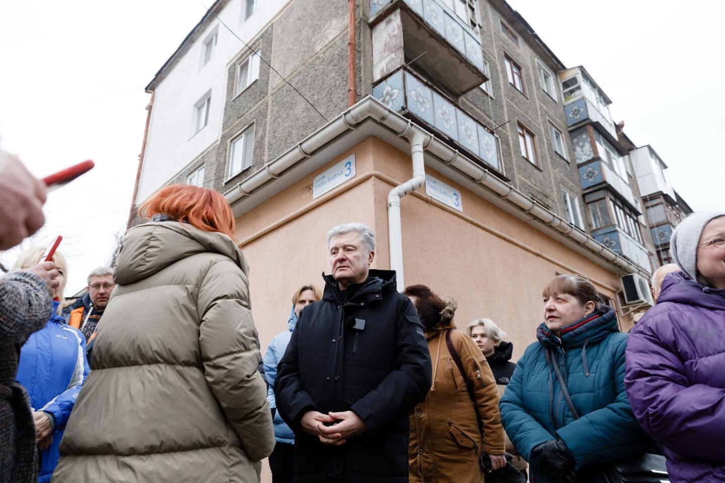 Сегодня ему исполнилось бы 56: в Киеве и Николаеве почтили память поэта и воина Глеба Бабича