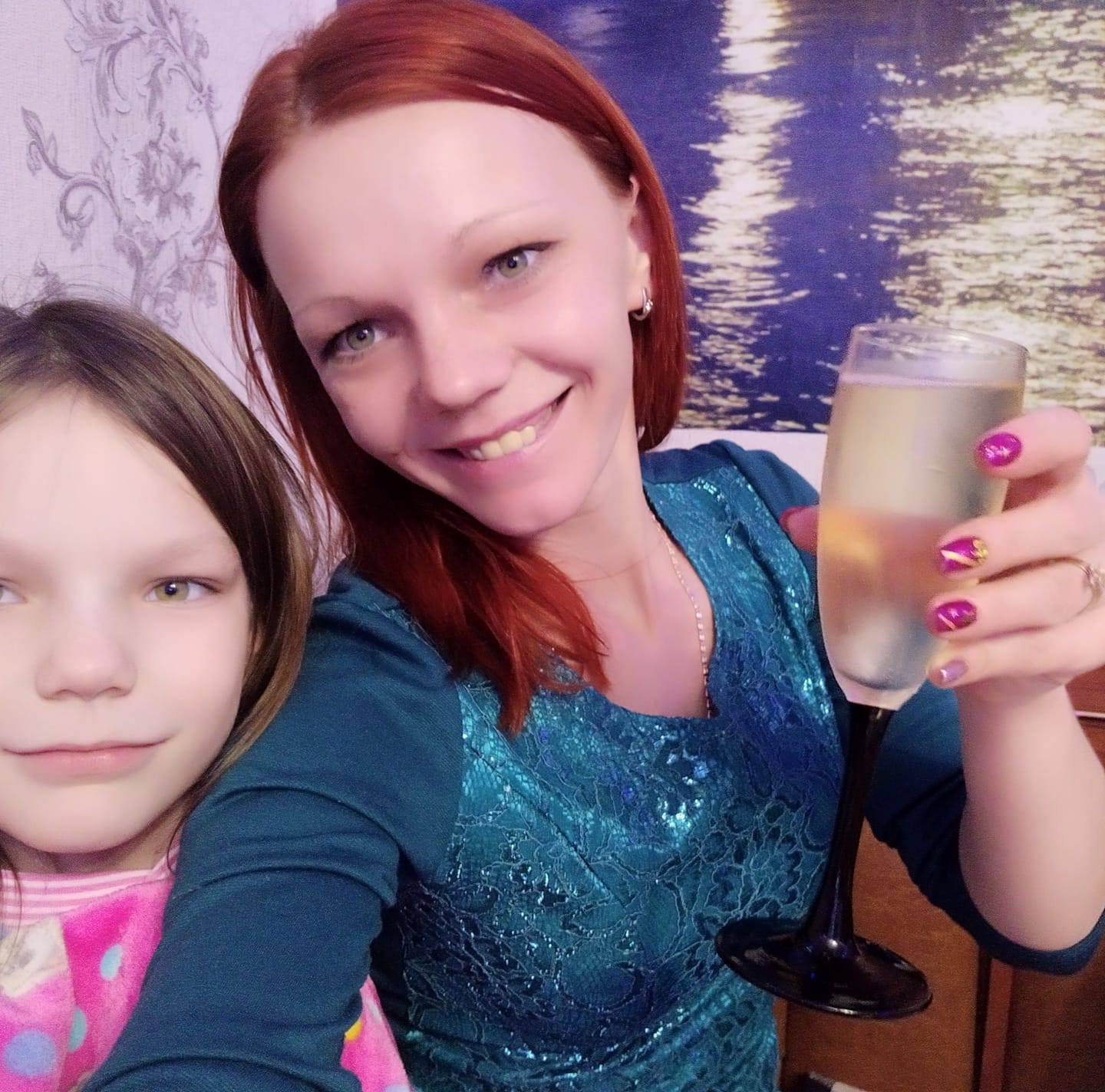 "Її найбільша мрія – знову ходити": Анджеліна Джолі підтримала 14-річну дівчинку, яка була поранена внаслідок удару РФ по Ізюму. Фото