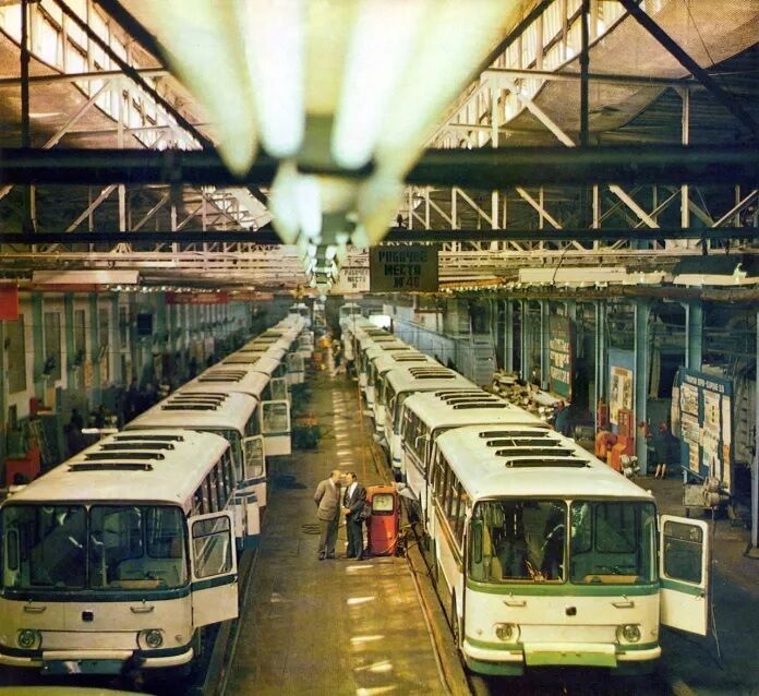 Період розквіту промисловості: яким був Львів 40 років тому. Архівні фото