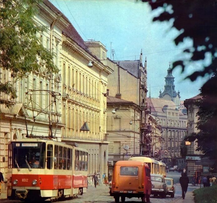 Період розквіту промисловості: яким був Львів 40 років тому. Архівні фото