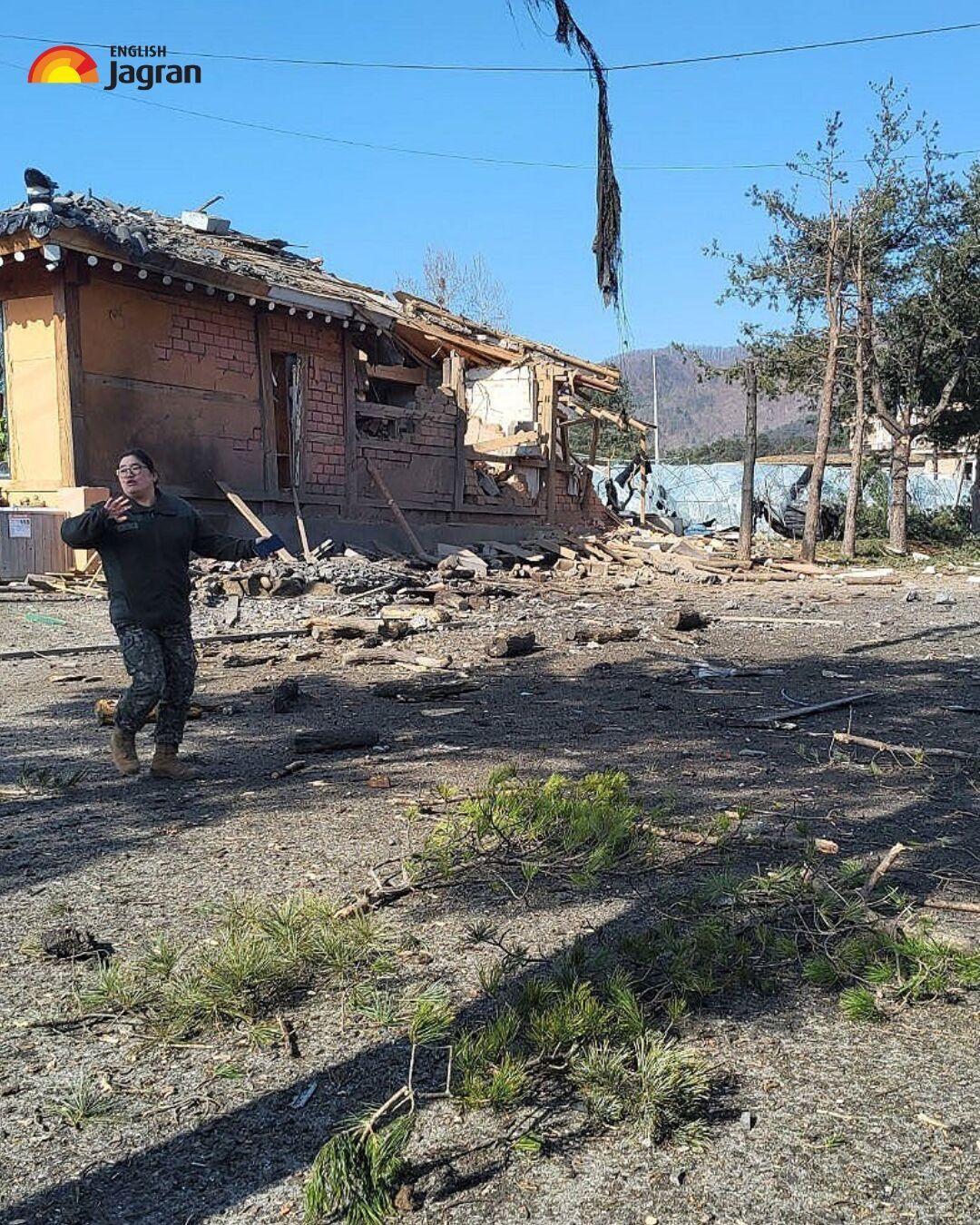 У Південній Кореї винищувач випадково скинув бомби на будинки біля Сеула: є постраждалі. Фото і відео 