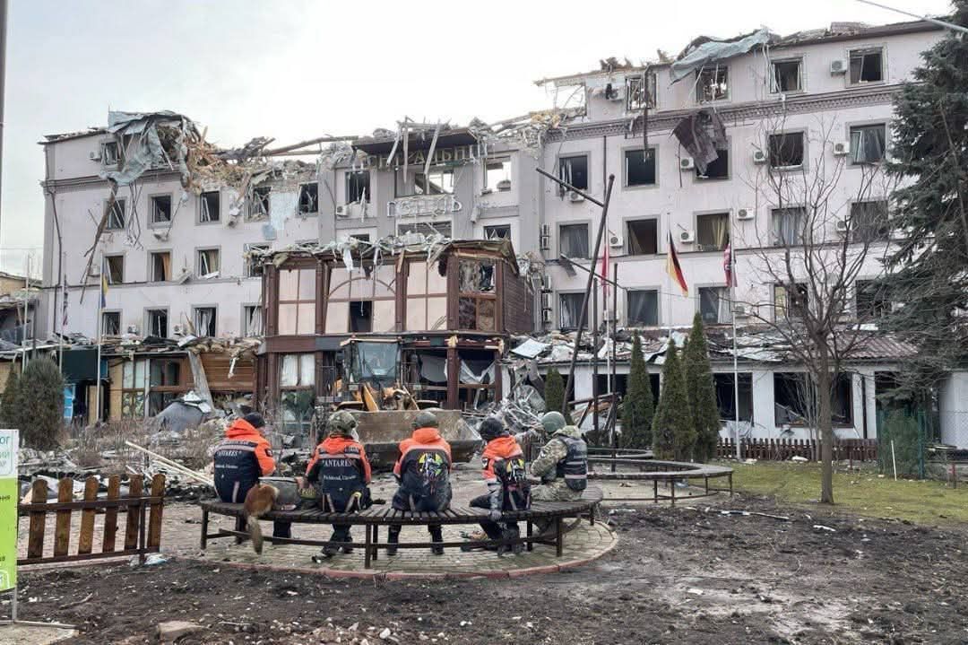 Супруга потеряла ногу, а тело мужчины разорвало: в Кривом Роге российская ракета убила четырех украинцев