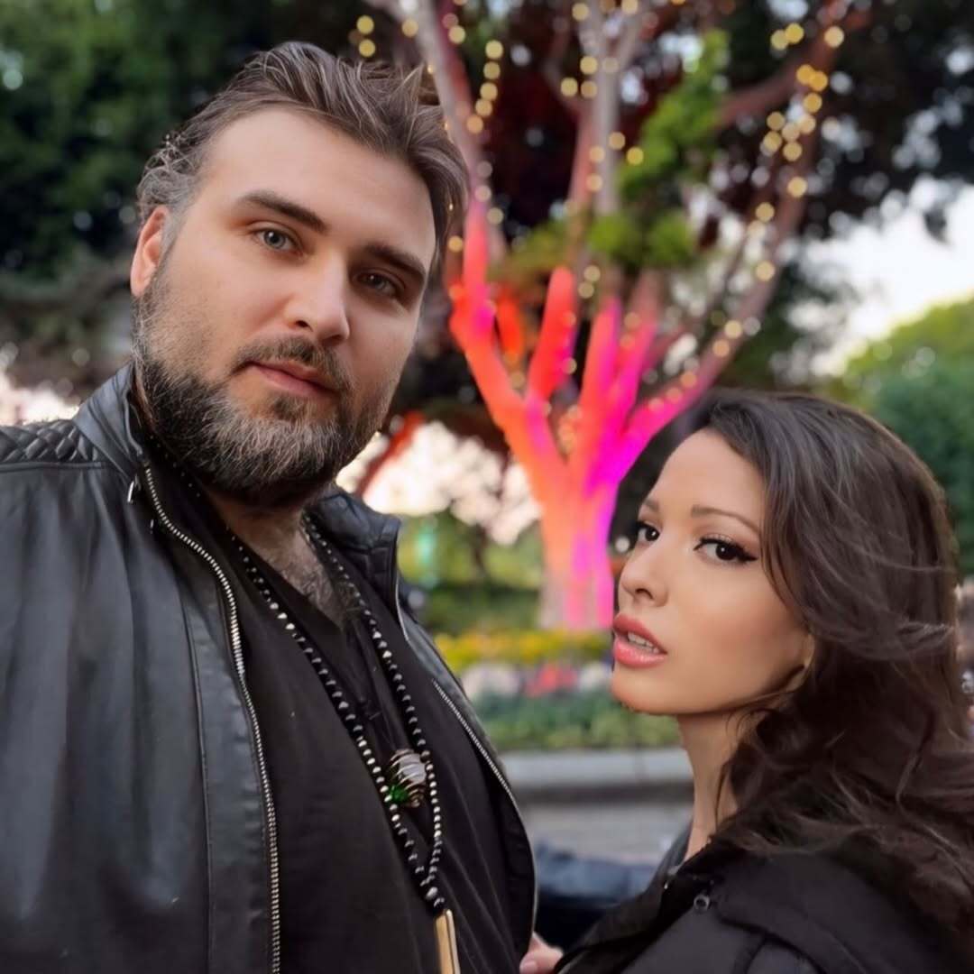 Сын Николаса Кейджа сделал предложение любимой через три месяца отношений и назвал ее "первой и единственной любовью": это его четвертый брак