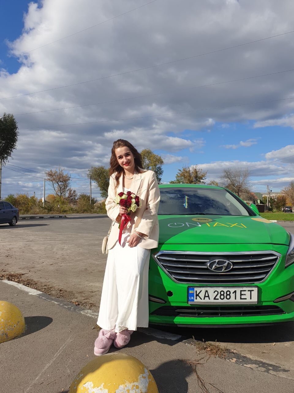 Дуло танка перед лобовым стеклом, контузия от взрывов и стойкая любовь к родному городу: как это, быть драйверкой такси в прифронтовом Харькове?