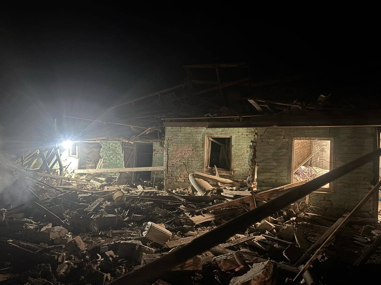 Під прицілом – газова й енергетична інфраструктура: РФ завдала комбінованого удару по Україні, є наслідки на Тернопільщині, Полтавщині та в Харкові