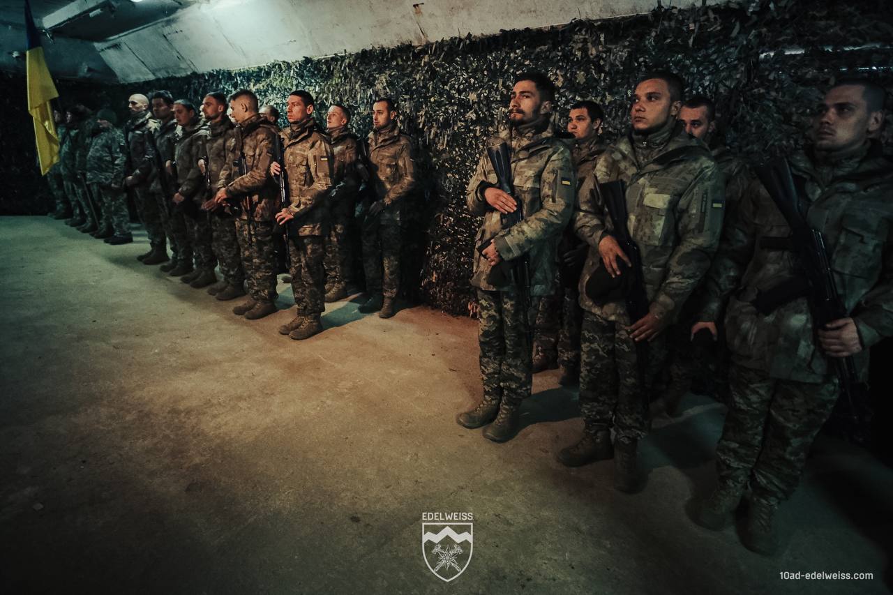 Контракт для 18-24-річних: перші військовослужбовці склали присягу. Фото