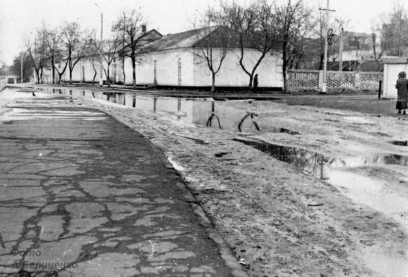 Яким був раніше Купʼянськ: у мережі показали чорно-білі фото