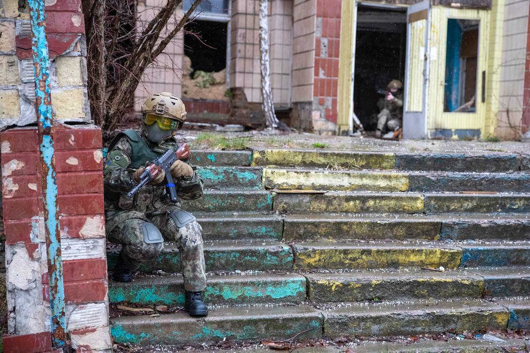 Кличко проверил готовность столичных коммунальщиков к нацсопротивлению и гражданской защите. Фото