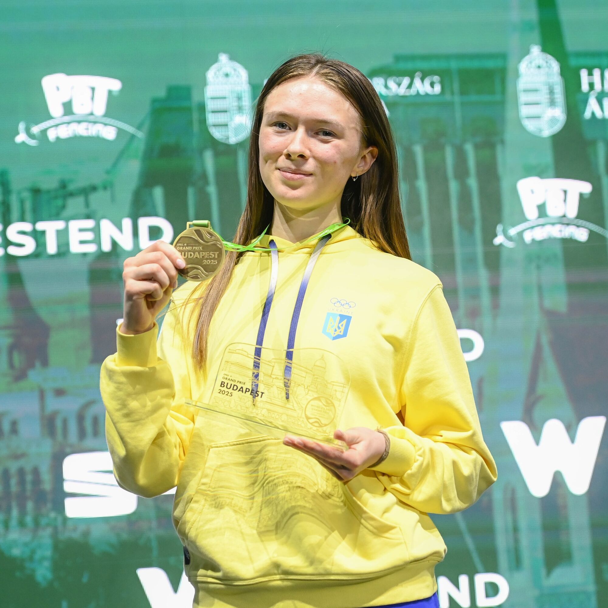 "Росіян ніхто не бойкотує": українська чемпіонка розповіла про вітання з атлетами РФ, друга Путіна, тривогу за сина у Києві й сюрприз на Олімпіаді