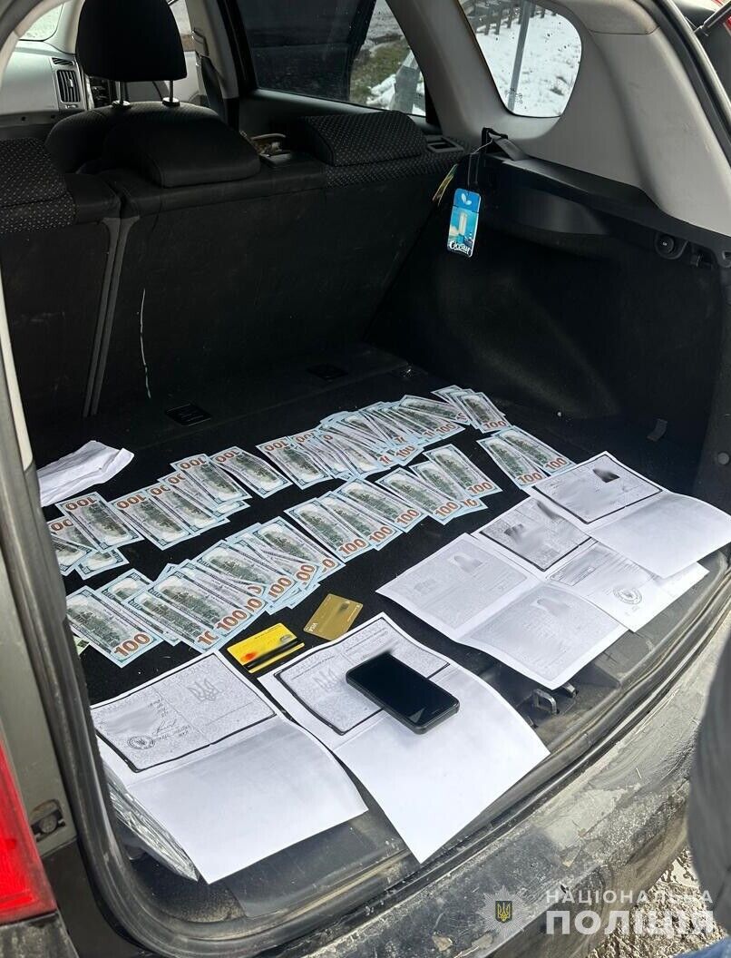 Нацполіція заблокувала ще 11 каналів незаконного переправлення військовозобов’язаних за кордон – подробиці