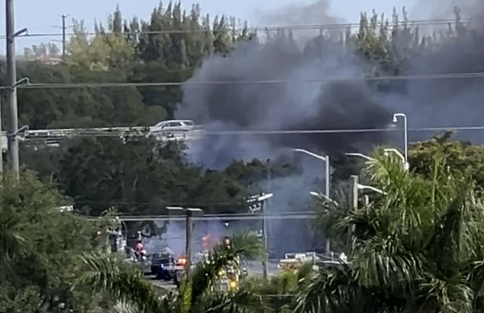 В США разбился самолет: все люди на борту погибли. Фото