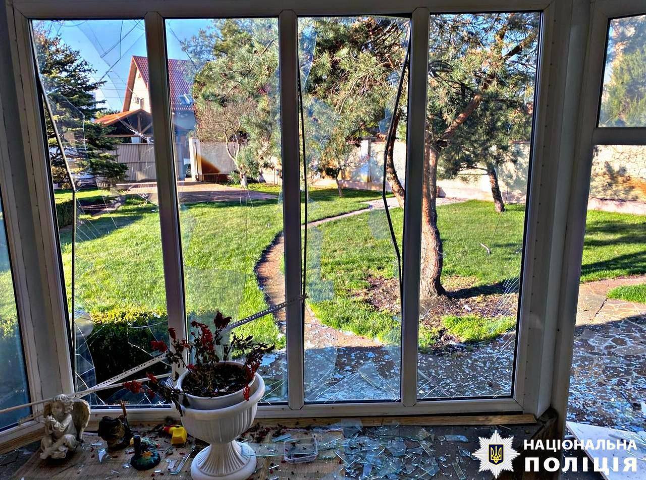 Пошкоджено будинки: у КОВА розповіли про наслідки російської атаки на Київщину. Подробиці та фото