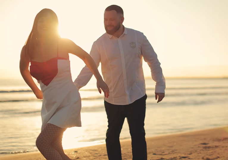 Ексдружина DZIDZIO вперше показала обличчя свого чоловіка, від якого вагітна первістком: що про нього відомо