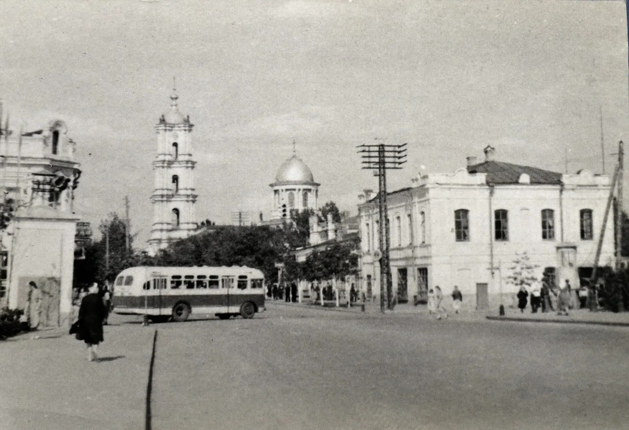 Якими були Суми у 1950-х: старі атмосферні фото