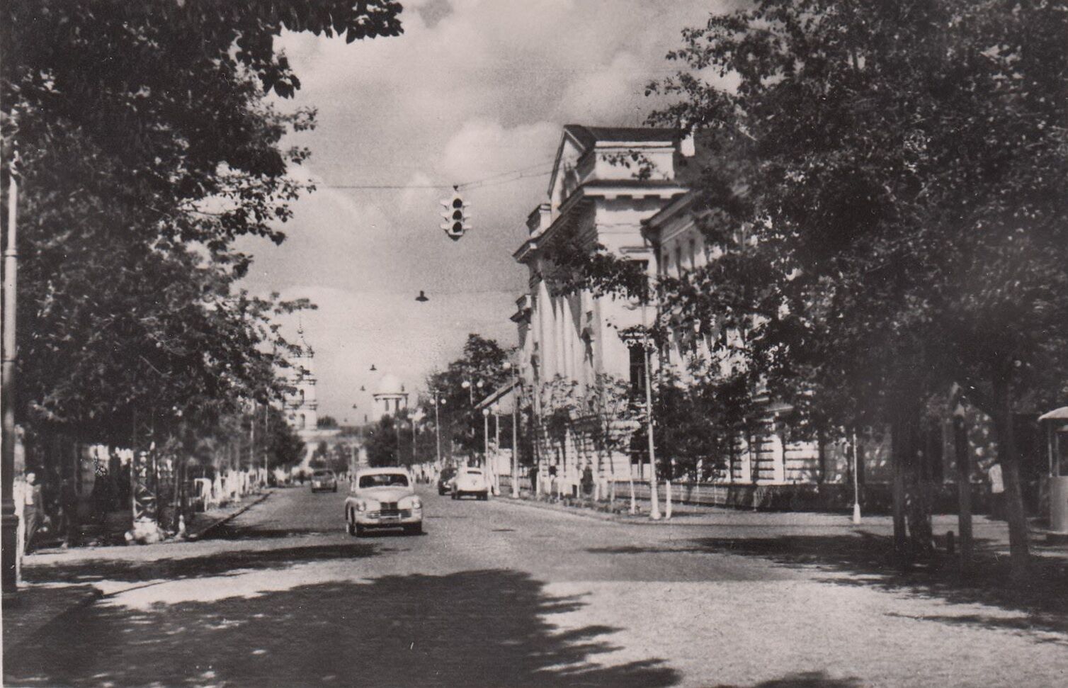 Якими були Суми у 1950-х: старі атмосферні фото