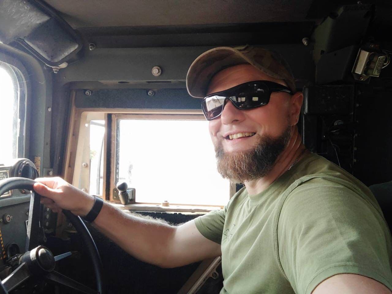 "Война забирает лучших": на фронте погиб защитник из Киева Юрий Данюк. Фото