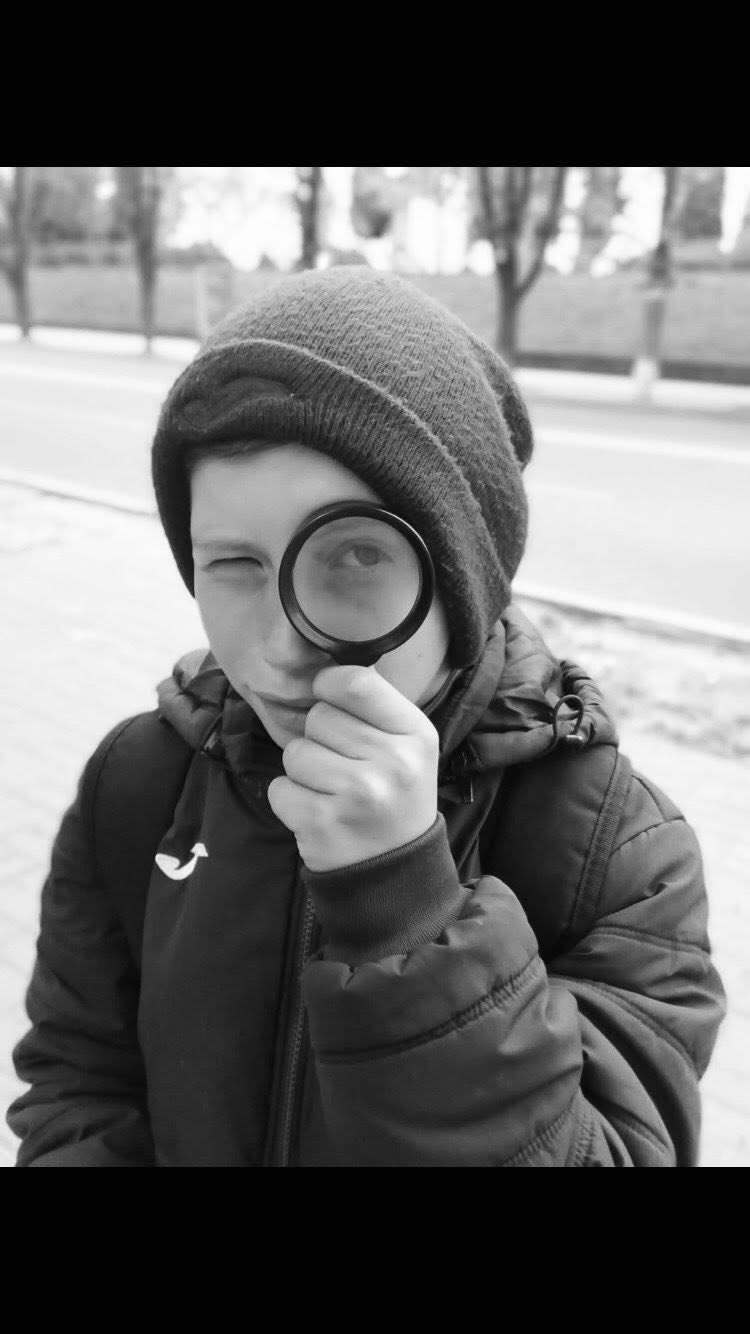 Россия убила семью юного футболиста и учительницу с мамой: что известно о погибших от удара баллистики по Сумам