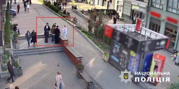 Слухали російську музику на Контрактовій площі Києва в день жорстокої атаки по Сумах: порушників встановили. Фото та відео