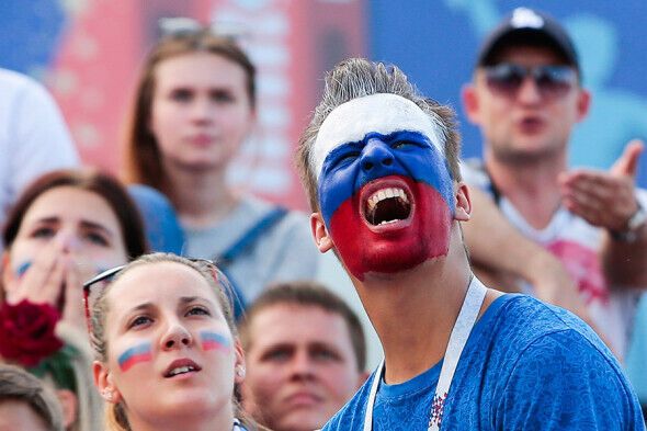 "А потом сразу против пингвинов". Новый соперник сборной России по футболу спровоцировал истерику в РФ