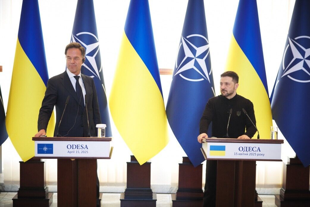 Рютте прибув в Україну і з Зеленським відвідав у шпиталі поранених військових: усі подробиці несподіваного візиту. Фото і відео