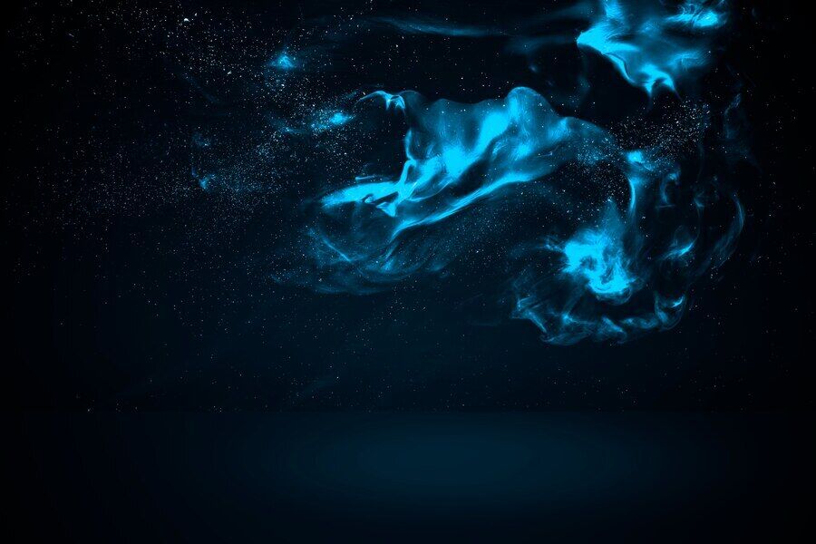 Более 400 лет моряки видят странное сияние в океане: ученые приблизились к разгадке