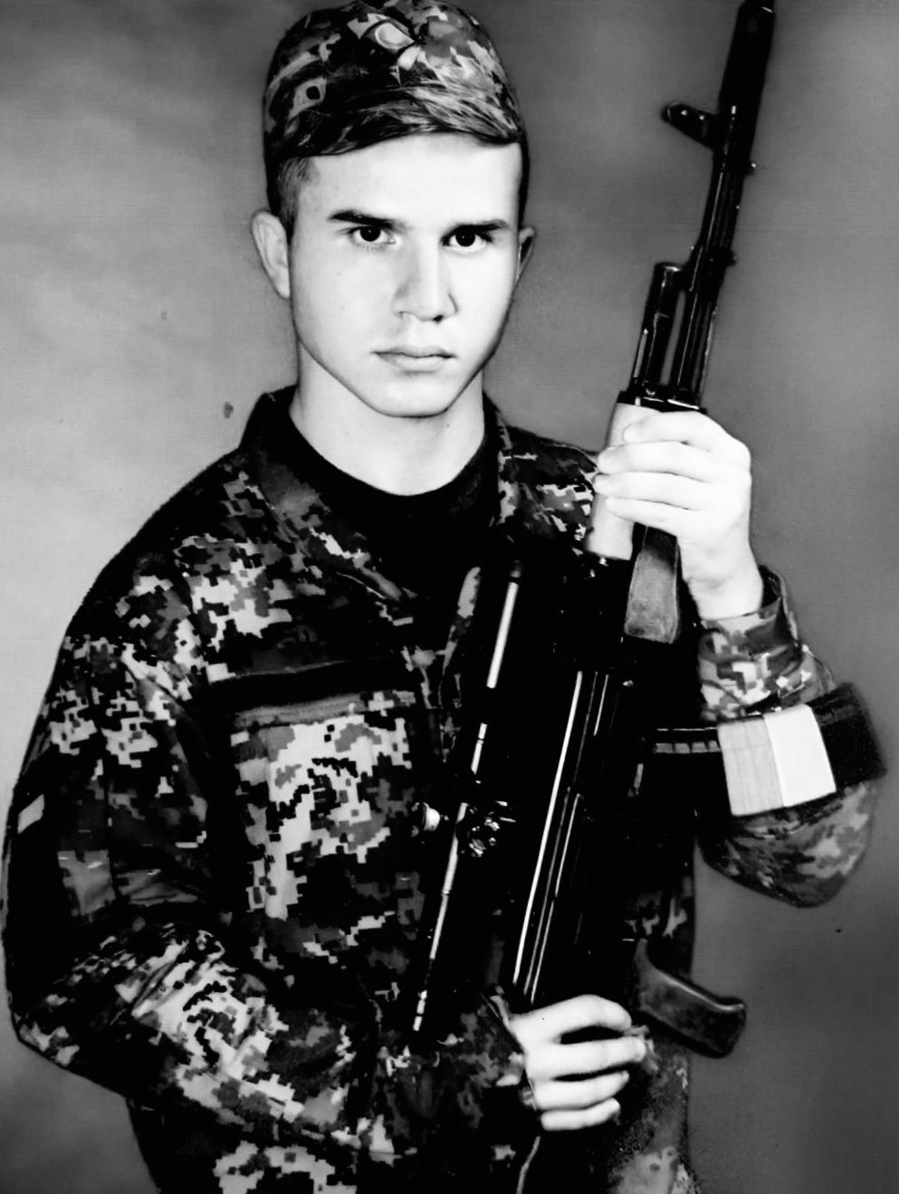 Загиблий воїн Максим Бурлака