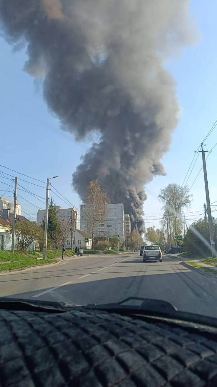 Масштабна пожежа у Курську 16 квітня