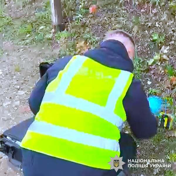 Умышленно заманили жертву в лесопарковую зону: полиция установила подробности убийства 19-летнего парня в Ивано-Франковске