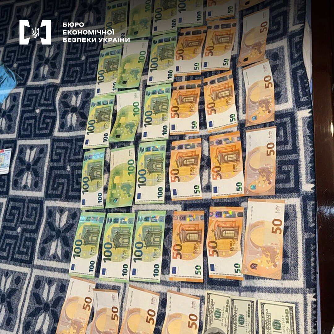 Українцям продавали фальшиві євро