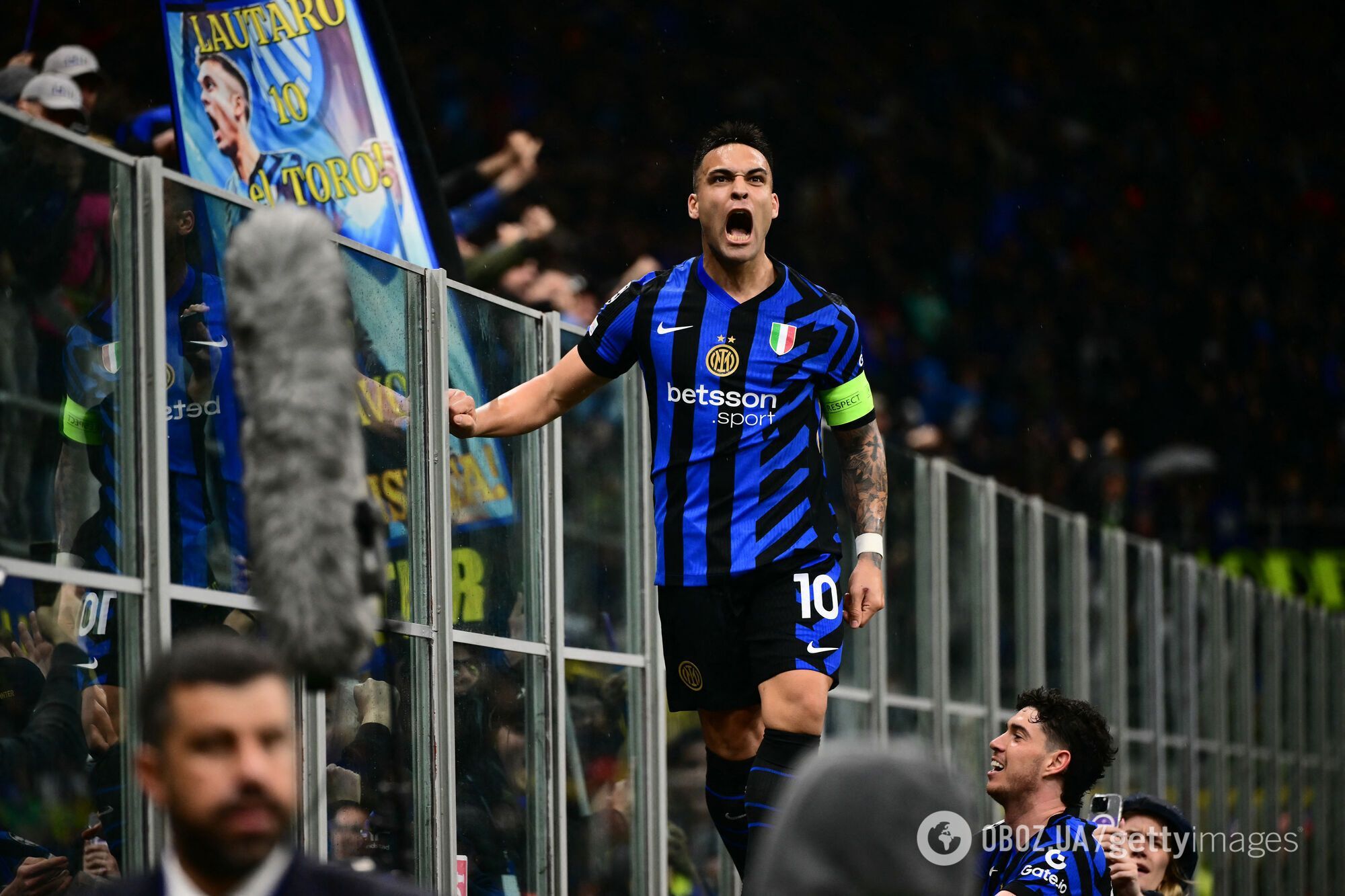 Анчелотті не поставив українського голкіпера у заявку "Реала", і мадридський клуб із поразкою вилетів із Ліги чемпіонів. Відео