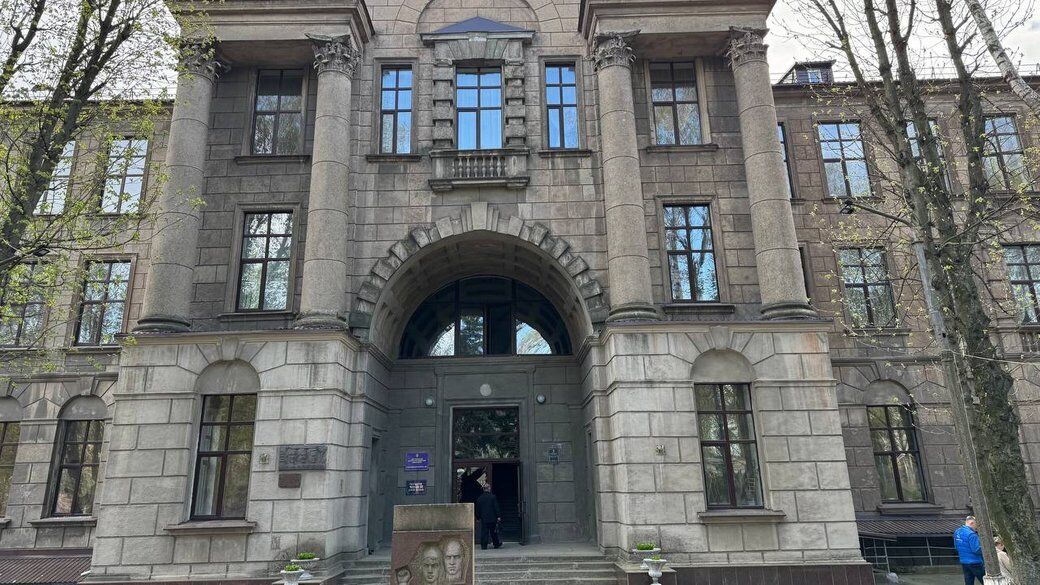 Дніпровський державний медичний університет було пошкоджено дронами