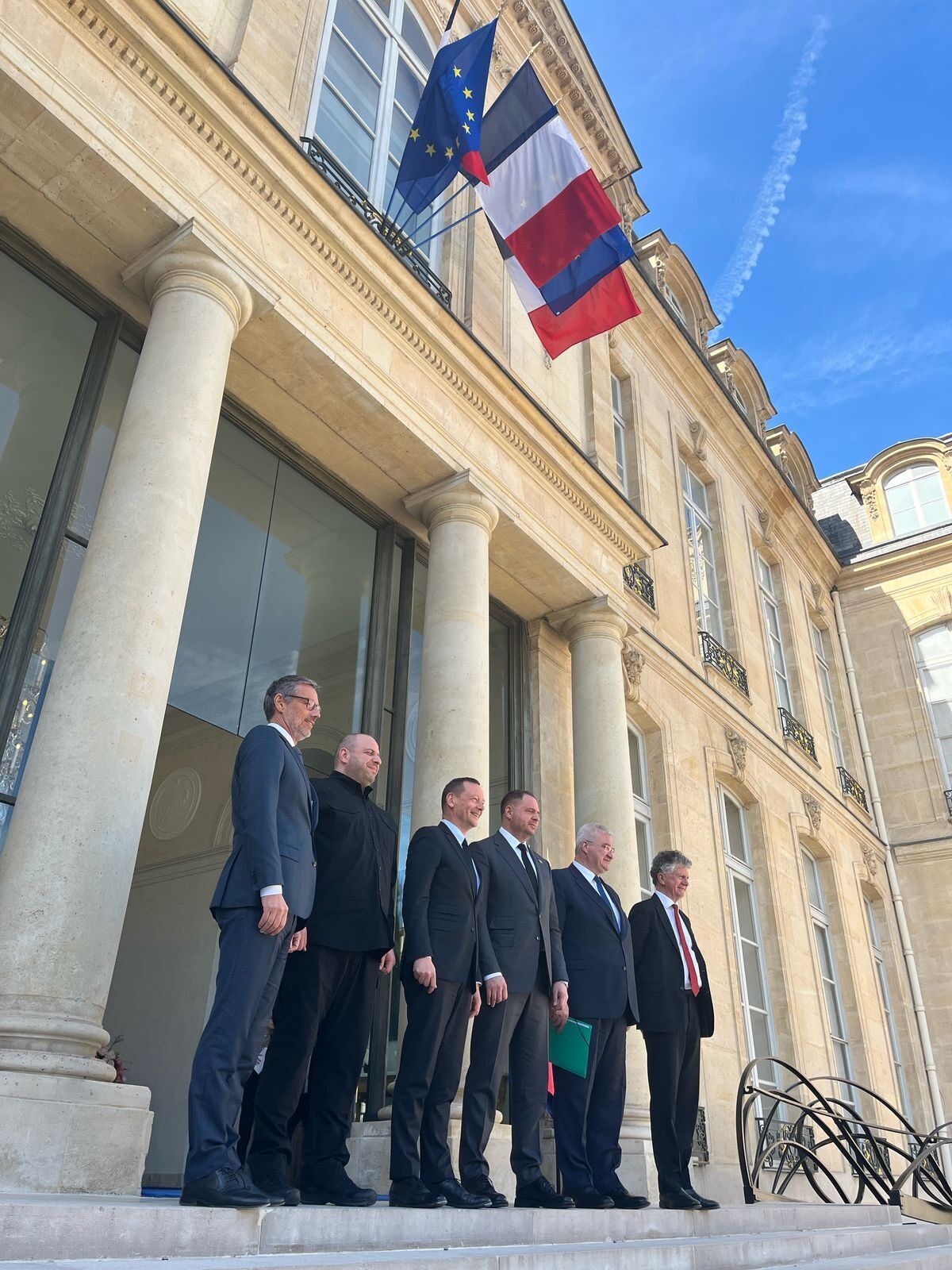 В центре внимания – пути к справедливому миру: в Париже стартовала встреча украинской делегации с представителями "коалиции решительных"