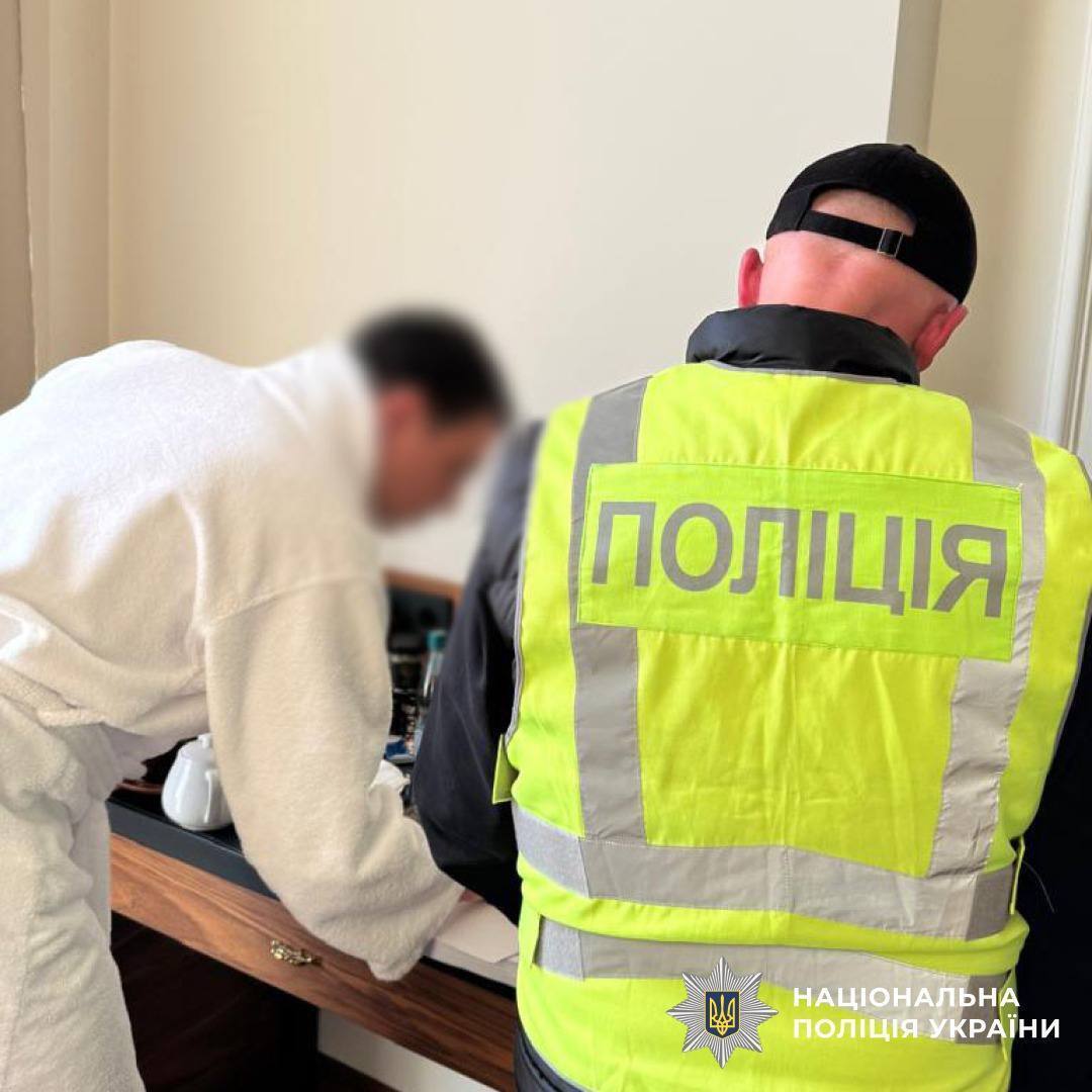 Нацполиция и СБУ вручили подозрение заместителю председателя КГГА Прокопиву: речь идет о переправке уклонистов через границу. Фото