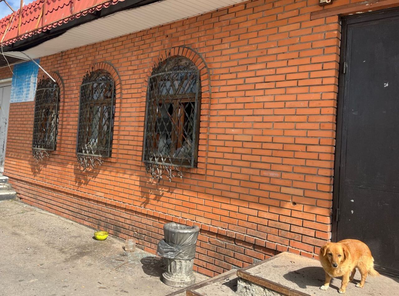 Оккупанты ударили по Никополю из артиллерии, вспыхнул пожар: два человека погибли, пять ранены. Фото