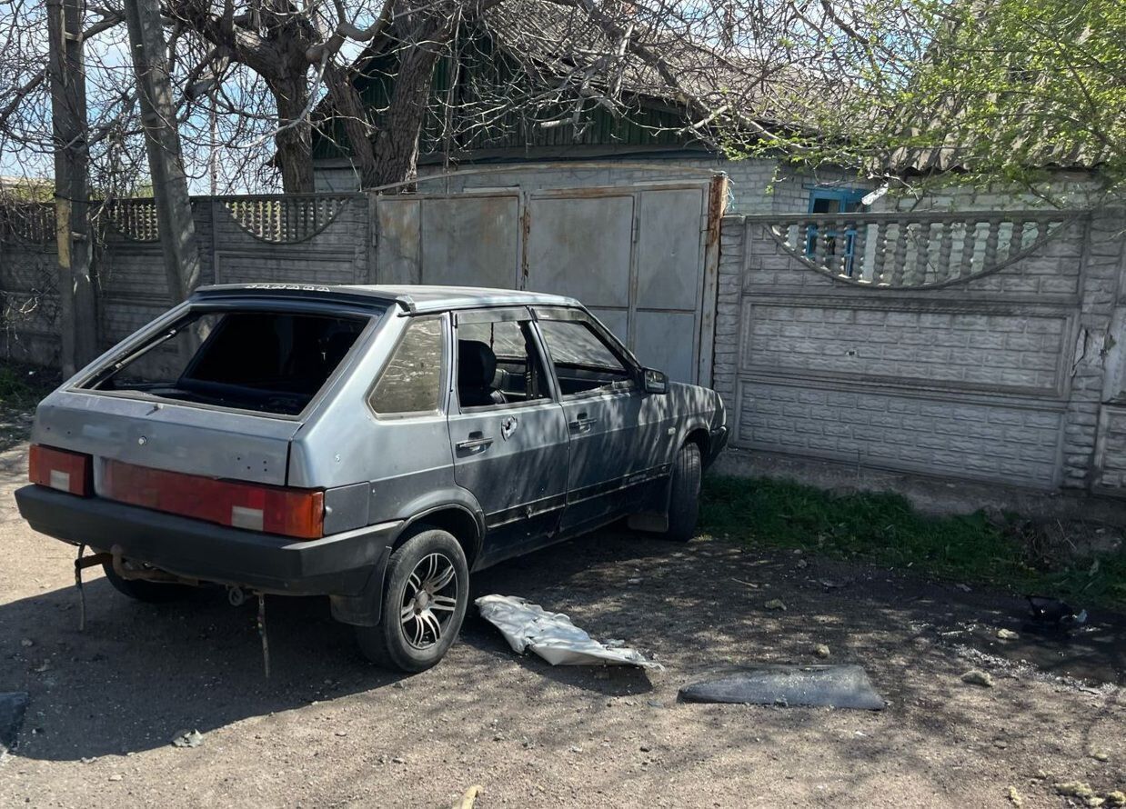 Оккупанты ударили по Никополю из артиллерии, вспыхнул пожар: два человека погибли, пять ранены. Фото