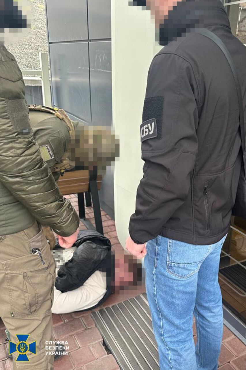 В Одесской области разоблачили еще три "схемы" для уклонистов: среди задержанных – руководители медцентра психического здоровья. Фото