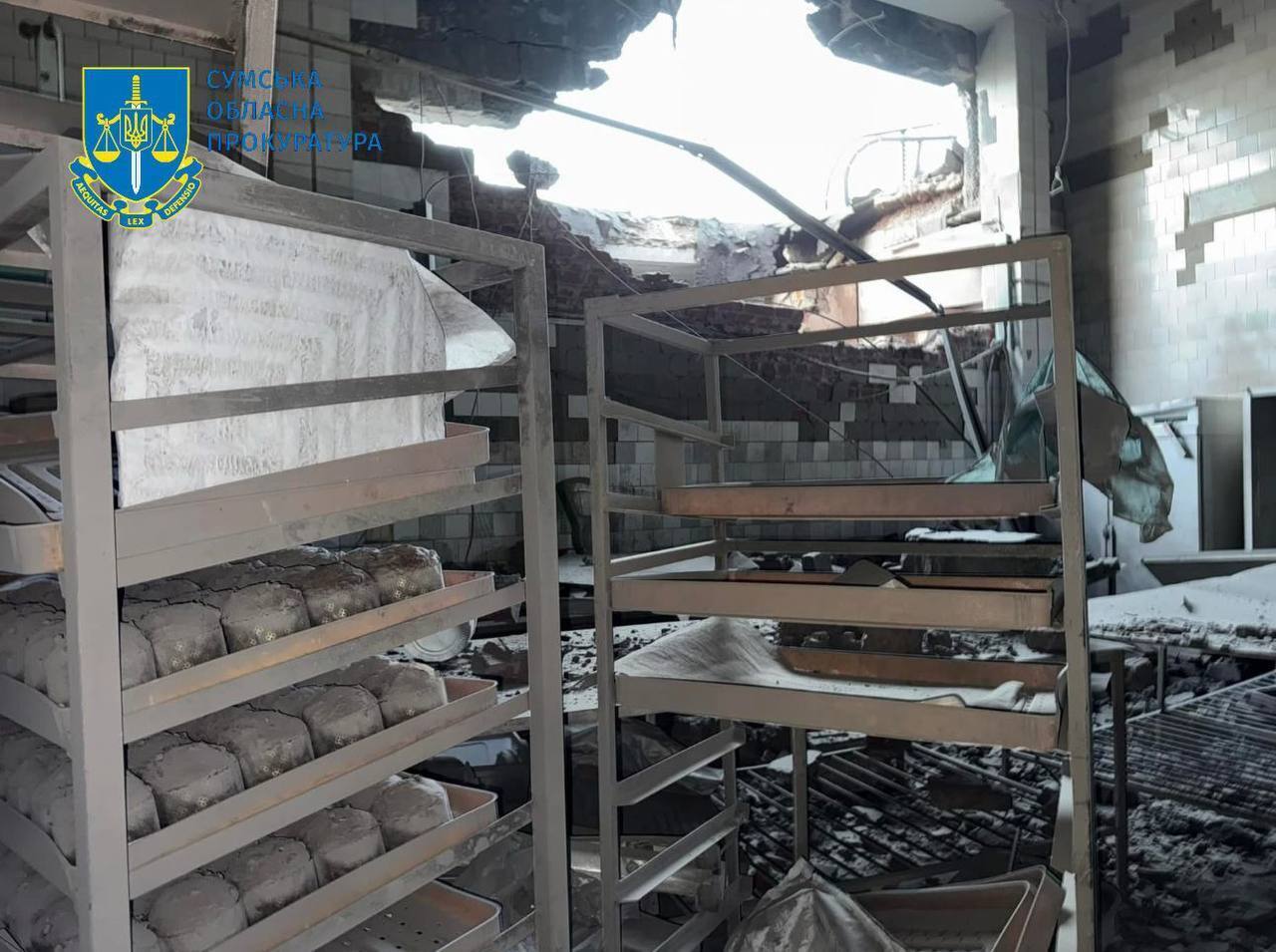 Оккупанты атаковали производство пасок в Сумах: погиб мужчина, приехавший за продукцией. Фото и видео
