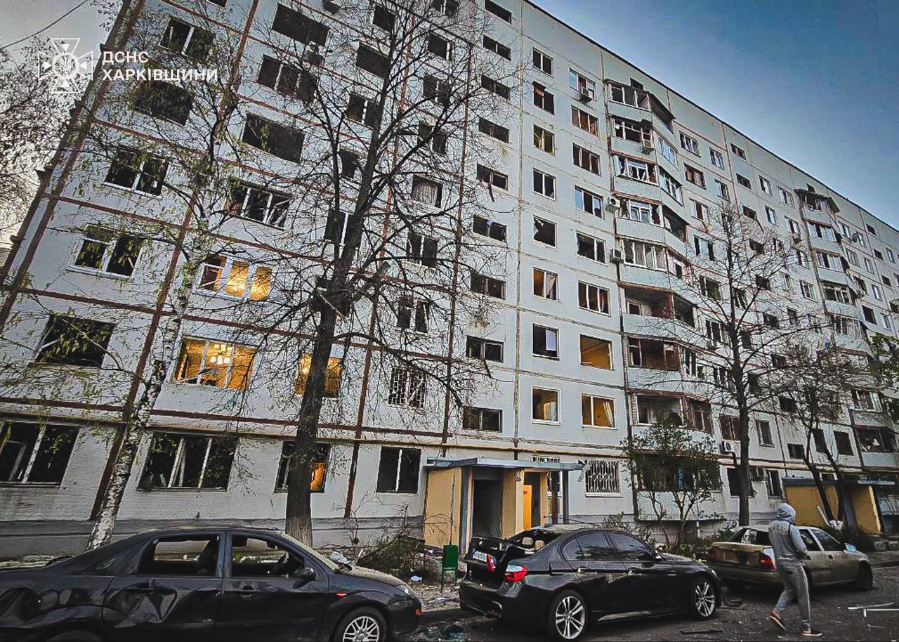 "Саме так Росія почала цю Страсну п’ятницю": Зеленський відреагував на удари ворога по Харкову, Сумах та інших містах. Фото