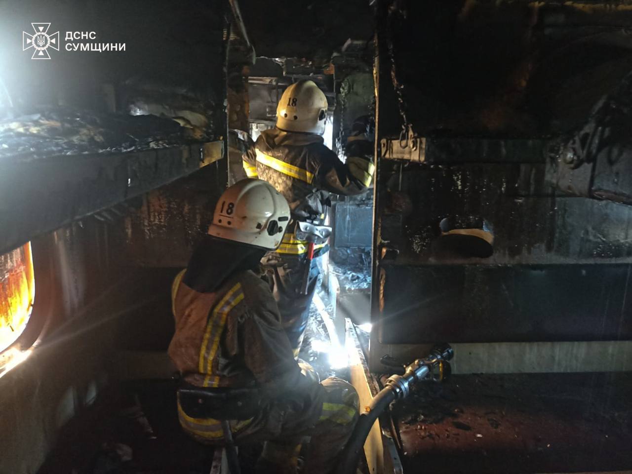 У поїзді Суми – Київ унаслідок пожежі у вагоні загинув залізничник: усі обставини трагедії. Відео