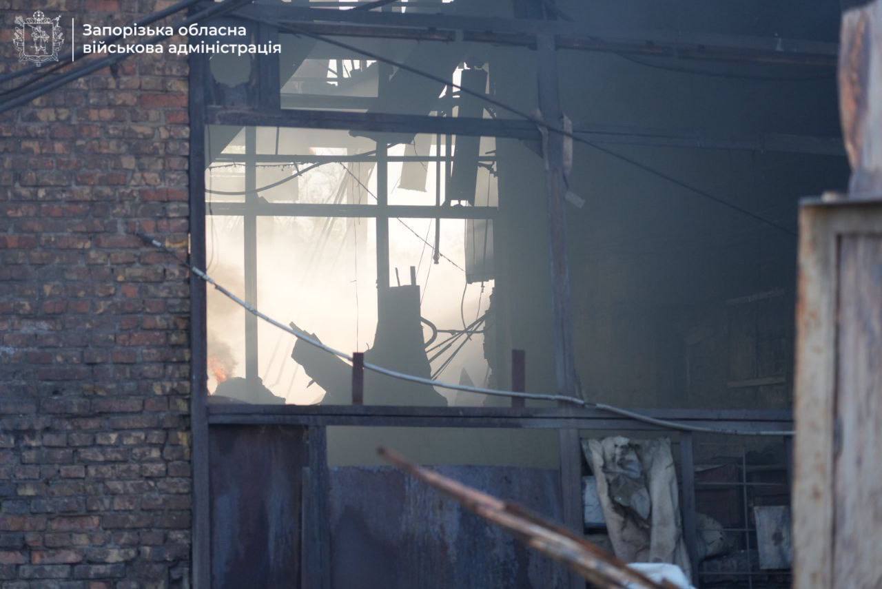 Оккупанты атаковали Одесщину и Запорожье: произошли пожары, есть разрушения. Фото и видео
