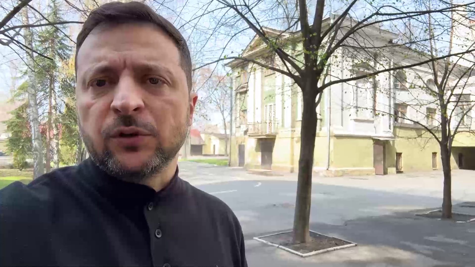 "Результат всіх, хто обрав для себе Україну": Зеленський відвідав регіон номер один за внеском у ВВП держави. Відео