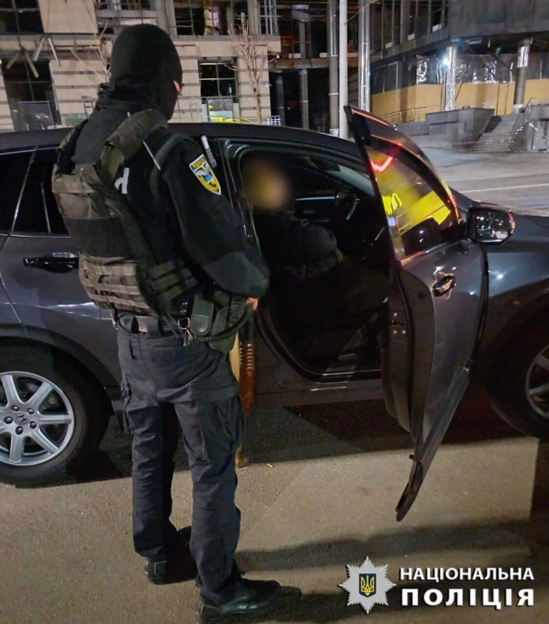 Чиновник одного из ТЦК Киева с напарником переправляли уклонистов через границу. Подробности и фото