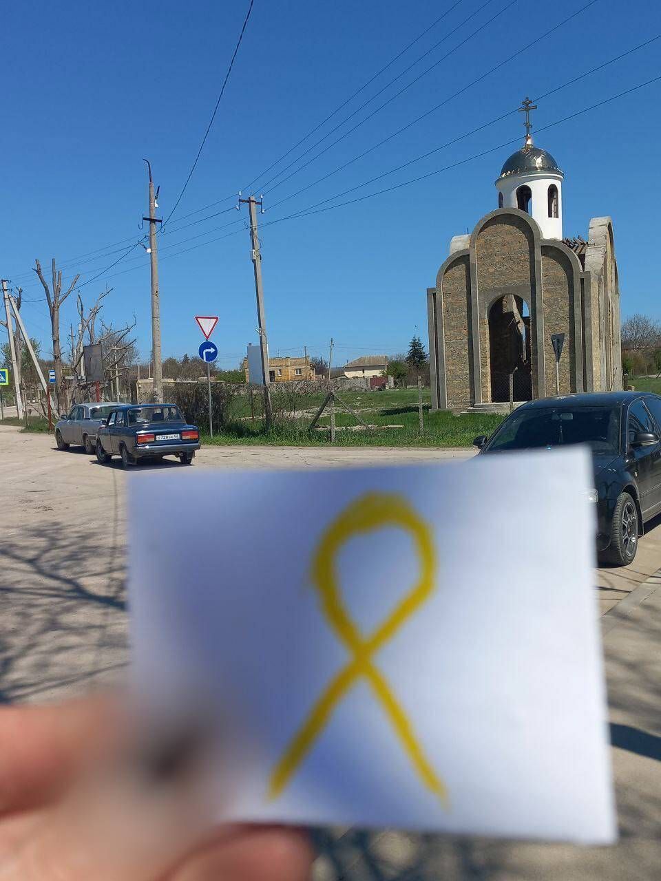 Українці в Криму і на Донбасі відсвяткували Великдень з Україною в серці - фото